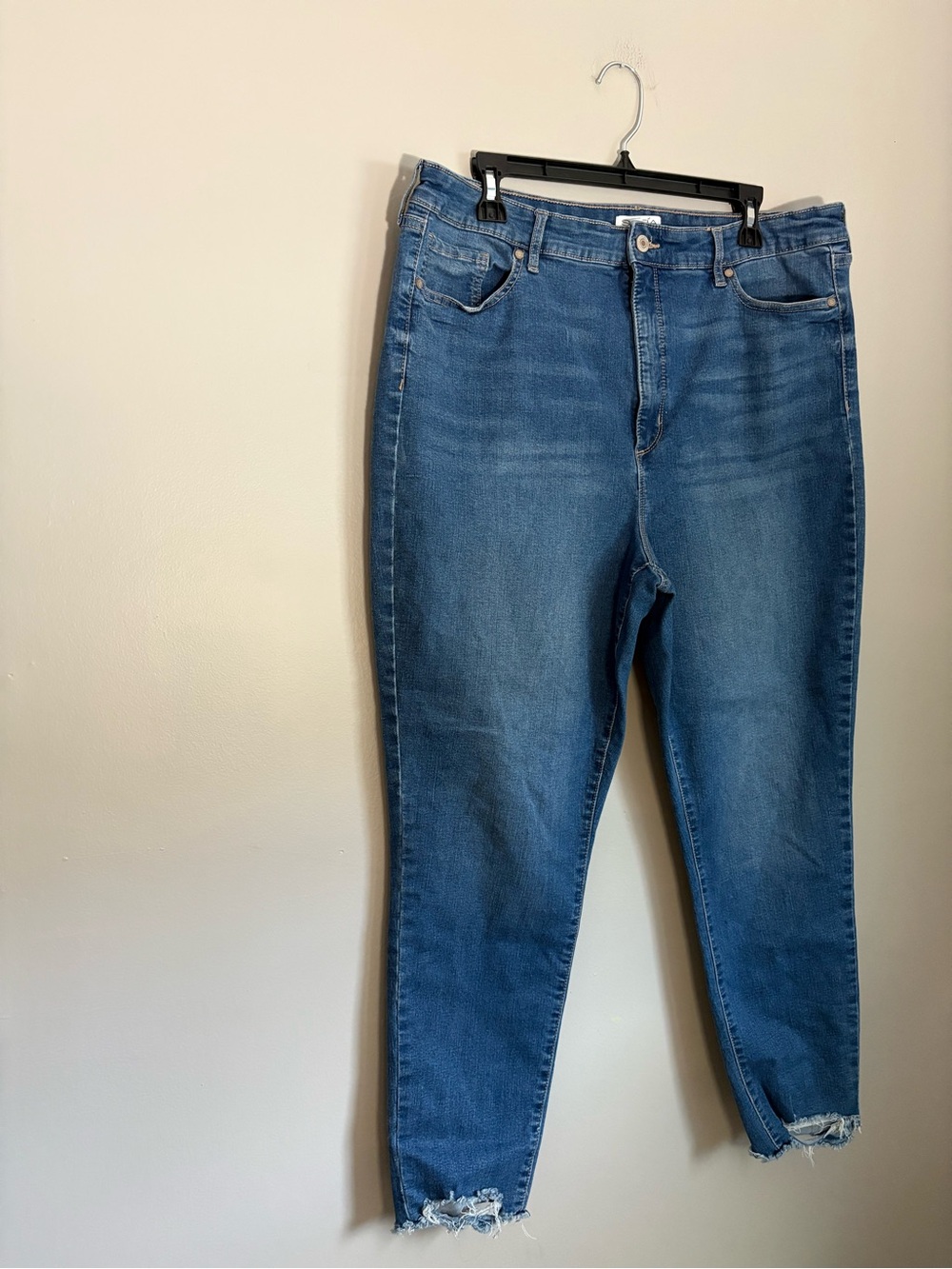 Sofia Vergara Rosa Curvy High Rise Frayed Hem Skinny Ankle Jeans Size 18